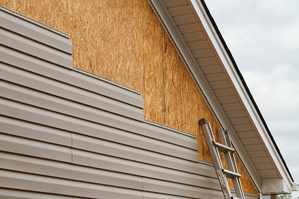 Professional Emergency Siding Repair technician working in Jarrettsville, MD